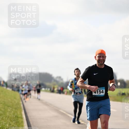 12.04.2026 - 45. Internationalen Wilhelmsburger Insellauf Dr. Thomas Lammeyer http://msf.ph/oto/9440222 12.04.2026 10:04:22 Laufen 4154 meine-sportfotos.de
