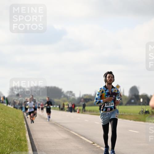 12.04.2026 - 45. Internationalen Wilhelmsburger Insellauf Dr. Thomas Lammeyer http://msf.ph/oto/9440224 12.04.2026 10:04:23 Laufen 3514 meine-sportfotos.de