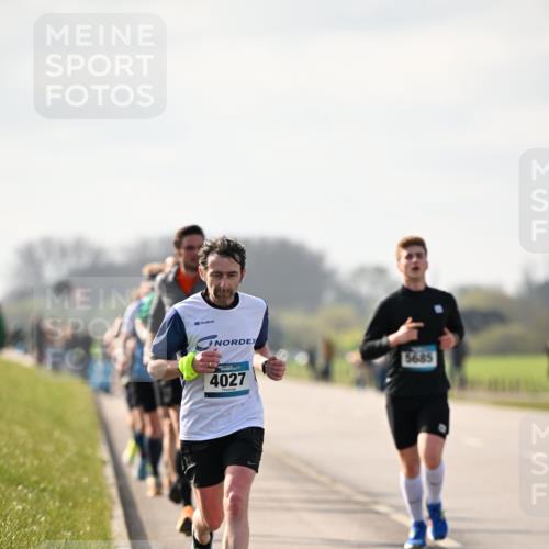 12.04.2026 - 45. Internationalen Wilhelmsburger Insellauf Dr. Thomas Lammeyer http://msf.ph/oto/9440248 12.04.2026 10:04:32 Laufen 5685, 4027 meine-sportfotos.de