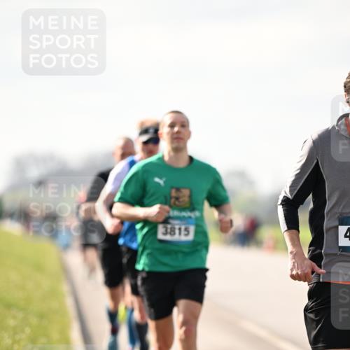 12.04.2026 - 45. Internationalen Wilhelmsburger Insellauf Dr. Thomas Lammeyer http://msf.ph/oto/9440280 12.04.2026 10:04:37 Laufen 3815, 4 meine-sportfotos.de