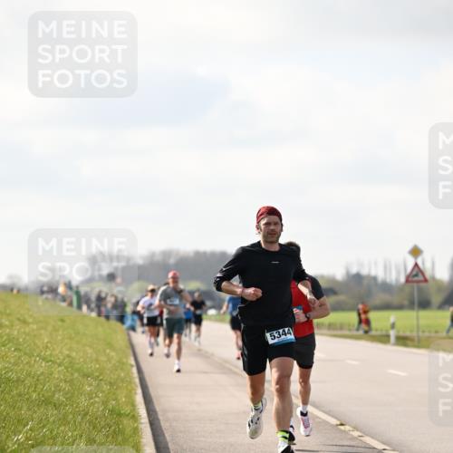 12.04.2026 - 45. Internationalen Wilhelmsburger Insellauf Dr. Thomas Lammeyer http://msf.ph/oto/9440335 12.04.2026 10:04:47 Laufen 5344 meine-sportfotos.de