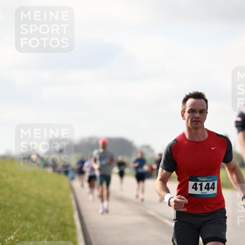 12.04.2026 - 45. Internationalen Wilhelmsburger Insellauf Dr. Thomas Lammeyer http://msf.ph/oto/9440357 12.04.2026 10:04:50 Laufen 45, 4144 meine-sportfotos.de