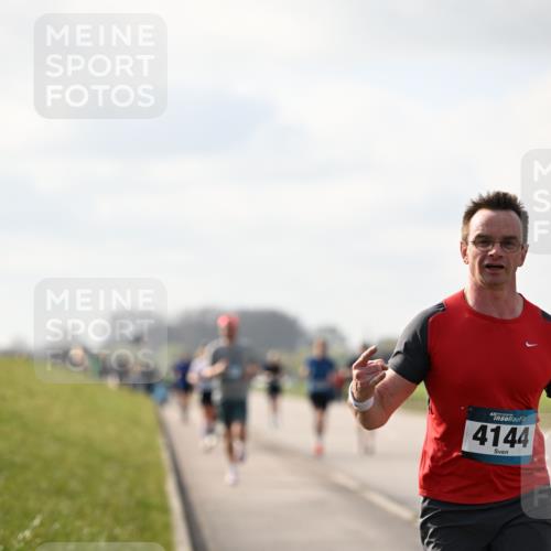 12.04.2026 - 45. Internationalen Wilhelmsburger Insellauf Dr. Thomas Lammeyer http://msf.ph/oto/9440359 12.04.2026 10:04:50 Laufen 4144 meine-sportfotos.de