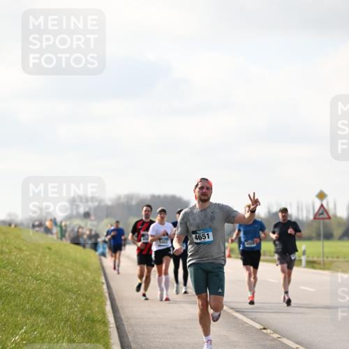 12.04.2026 - 45. Internationalen Wilhelmsburger Insellauf Dr. Thomas Lammeyer http://msf.ph/oto/9440382 12.04.2026 10:04:53 Laufen 4651 meine-sportfotos.de