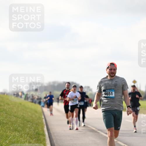 12.04.2026 - 45. Internationalen Wilhelmsburger Insellauf Dr. Thomas Lammeyer http://msf.ph/oto/9440392 12.04.2026 10:04:55 Laufen 4651 meine-sportfotos.de
