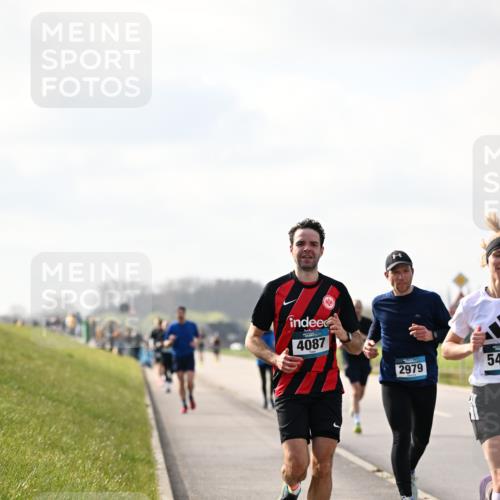 12.04.2026 - 45. Internationalen Wilhelmsburger Insellauf Dr. Thomas Lammeyer http://msf.ph/oto/9440422 12.04.2026 10:04:59 Laufen 4087, 54, 2979 meine-sportfotos.de