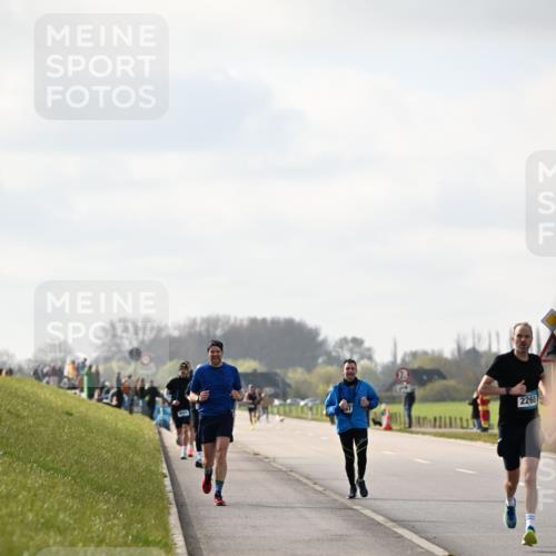 12.04.2026 - 45. Internationalen Wilhelmsburger Insellauf Dr. Thomas Lammeyer http://msf.ph/oto/9440436 12.04.2026 10:05:02 Laufen 2265 meine-sportfotos.de
