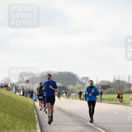 12.04.2026 - 45. Internationalen Wilhelmsburger Insellauf Dr. Thomas Lammeyer http://msf.ph/oto/9440441 12.04.2026 10:05:03 Laufen 377 meine-sportfotos.de