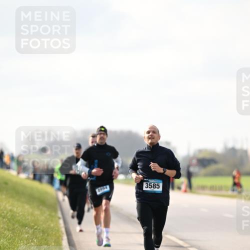 12.04.2026 - 45. Internationalen Wilhelmsburger Insellauf Dr. Thomas Lammeyer http://msf.ph/oto/9440445 12.04.2026 10:05:11 Laufen 3585 meine-sportfotos.de