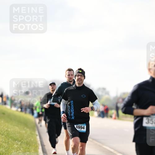 12.04.2026 - 45. Internationalen Wilhelmsburger Insellauf Dr. Thomas Lammeyer http://msf.ph/oto/9440461 12.04.2026 10:05:14 Laufen 4994, 35 meine-sportfotos.de