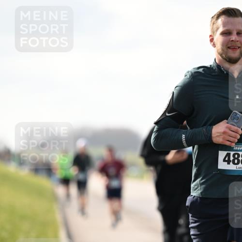 12.04.2026 - 45. Internationalen Wilhelmsburger Insellauf Dr. Thomas Lammeyer http://msf.ph/oto/9440487 12.04.2026 10:05:17 Laufen 488 meine-sportfotos.de