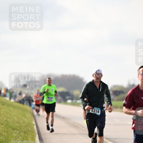 12.04.2026 - 45. Internationalen Wilhelmsburger Insellauf Dr. Thomas Lammeyer http://msf.ph/oto/9440523 12.04.2026 10:05:23 Laufen 5316 meine-sportfotos.de