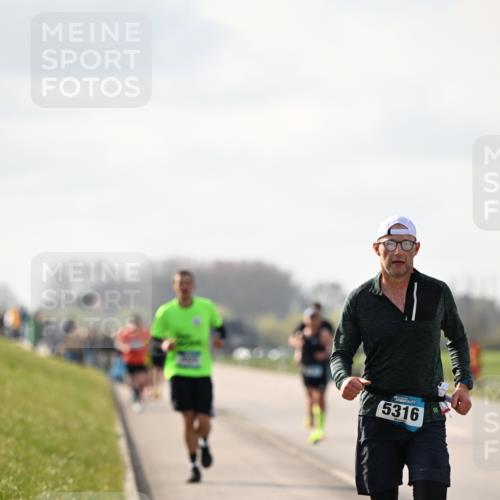 12.04.2026 - 45. Internationalen Wilhelmsburger Insellauf Dr. Thomas Lammeyer http://msf.ph/oto/9440532 12.04.2026 10:05:24 Laufen 5316 meine-sportfotos.de