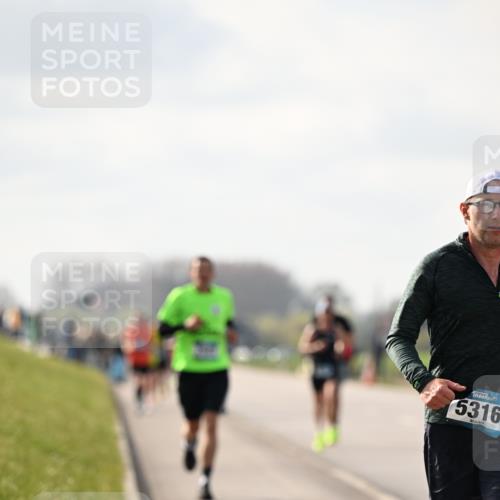 12.04.2026 - 45. Internationalen Wilhelmsburger Insellauf Dr. Thomas Lammeyer http://msf.ph/oto/9440539 12.04.2026 10:05:25 Laufen 5316 meine-sportfotos.de