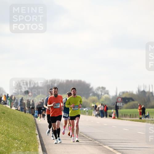 12.04.2026 - 45. Internationalen Wilhelmsburger Insellauf Dr. Thomas Lammeyer http://msf.ph/oto/9440595 12.04.2026 10:05:34 Laufen 2627, 4142, 5833 meine-sportfotos.de