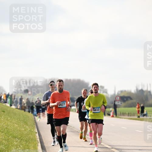 12.04.2026 - 45. Internationalen Wilhelmsburger Insellauf Dr. Thomas Lammeyer http://msf.ph/oto/9440613 12.04.2026 10:05:36 Laufen 2627, 5804, 5833 meine-sportfotos.de