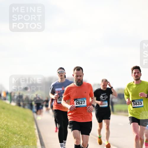 12.04.2026 - 45. Internationalen Wilhelmsburger Insellauf Dr. Thomas Lammeyer http://msf.ph/oto/9440628 12.04.2026 10:05:39 Laufen 38, 2627, 0004, 5833 meine-sportfotos.de