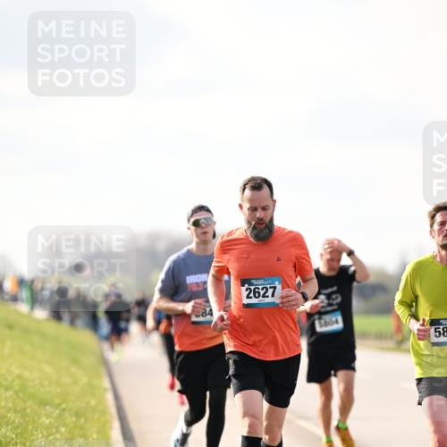 12.04.2026 - 45. Internationalen Wilhelmsburger Insellauf Dr. Thomas Lammeyer http://msf.ph/oto/9440632 12.04.2026 10:05:40 Laufen 84, 2627, 5804, 58 meine-sportfotos.de
