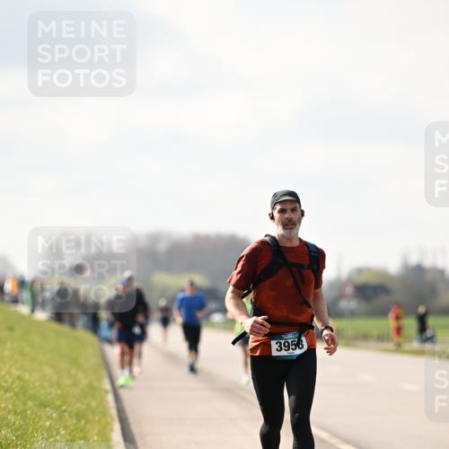 12.04.2026 - 45. Internationalen Wilhelmsburger Insellauf Dr. Thomas Lammeyer http://msf.ph/oto/9440675 12.04.2026 10:05:46 Laufen 3956 meine-sportfotos.de