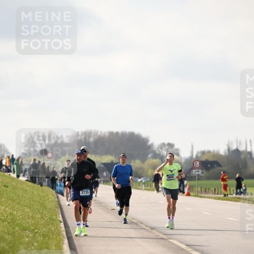 12.04.2026 - 45. Internationalen Wilhelmsburger Insellauf Dr. Thomas Lammeyer http://msf.ph/oto/9440698 12.04.2026 10:05:50 Laufen 3735, 3904 meine-sportfotos.de