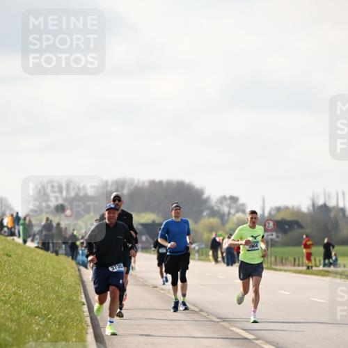 12.04.2026 - 45. Internationalen Wilhelmsburger Insellauf Dr. Thomas Lammeyer http://msf.ph/oto/9440707 12.04.2026 10:05:51 Laufen 3735, 3904 meine-sportfotos.de