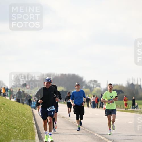 12.04.2026 - 45. Internationalen Wilhelmsburger Insellauf Dr. Thomas Lammeyer http://msf.ph/oto/9440716 12.04.2026 10:05:53 Laufen 3735 meine-sportfotos.de