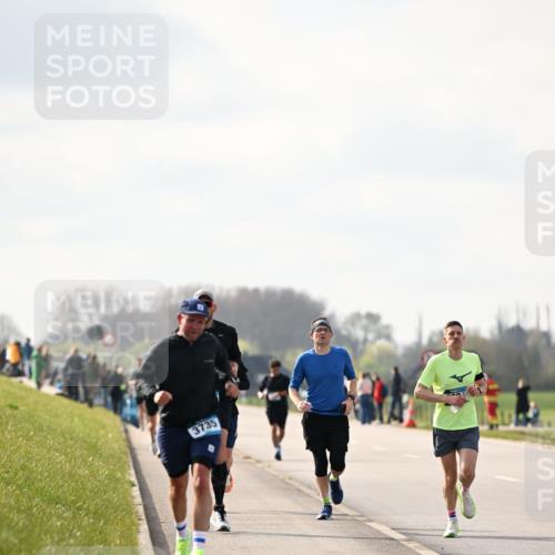 12.04.2026 - 45. Internationalen Wilhelmsburger Insellauf Dr. Thomas Lammeyer http://msf.ph/oto/9440721 12.04.2026 10:05:53 Laufen 3735 meine-sportfotos.de