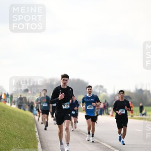 12.04.2026 - 45. Internationalen Wilhelmsburger Insellauf Dr. Thomas Lammeyer http://msf.ph/oto/9440790 12.04.2026 10:06:04 Laufen 3778, 5052, 9377 meine-sportfotos.de