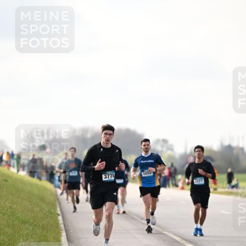 12.04.2026 - 45. Internationalen Wilhelmsburger Insellauf Dr. Thomas Lammeyer http://msf.ph/oto/9440791 12.04.2026 10:06:04 Laufen 3778, 5052, 2377 meine-sportfotos.de