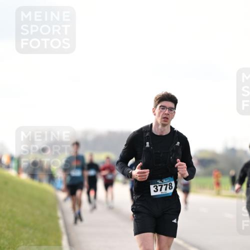 12.04.2026 - 45. Internationalen Wilhelmsburger Insellauf Dr. Thomas Lammeyer http://msf.ph/oto/9440811 12.04.2026 10:06:07 Laufen 3778 meine-sportfotos.de