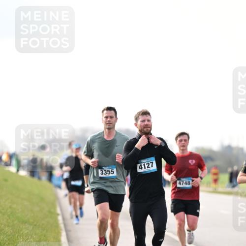 12.04.2026 - 45. Internationalen Wilhelmsburger Insellauf Dr. Thomas Lammeyer http://msf.ph/oto/9440882 12.04.2026 10:06:18 Laufen 3355, 4127, 4748 meine-sportfotos.de