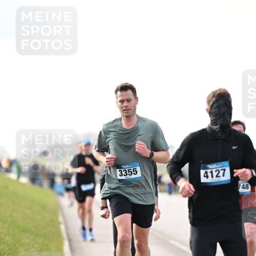 12.04.2026 - 45. Internationalen Wilhelmsburger Insellauf Dr. Thomas Lammeyer http://msf.ph/oto/9440889 12.04.2026 10:06:19 Laufen 3355, 4127, 748 meine-sportfotos.de