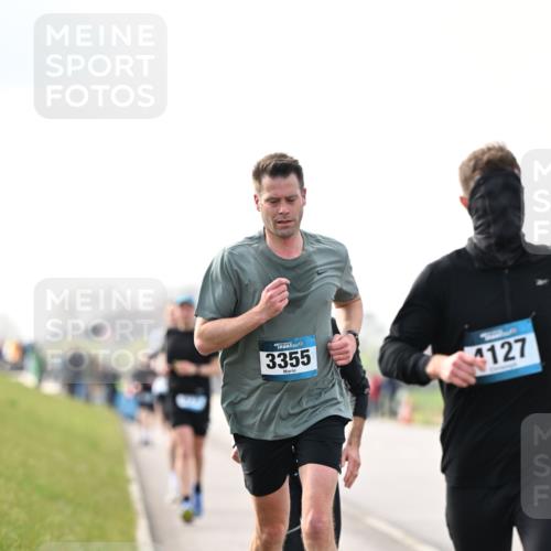 12.04.2026 - 45. Internationalen Wilhelmsburger Insellauf Dr. Thomas Lammeyer http://msf.ph/oto/9440892 12.04.2026 10:06:20 Laufen 3355, 4127 meine-sportfotos.de