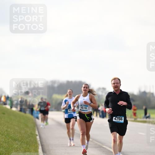 12.04.2026 - 45. Internationalen Wilhelmsburger Insellauf Dr. Thomas Lammeyer http://msf.ph/oto/9440971 12.04.2026 10:06:34 Laufen 3619, 4766 meine-sportfotos.de