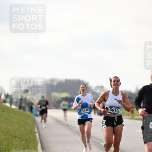 12.04.2026 - 45. Internationalen Wilhelmsburger Insellauf Dr. Thomas Lammeyer http://msf.ph/oto/9440984 12.04.2026 10:06:36 Laufen 4340, 3619 meine-sportfotos.de