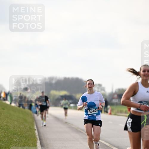 12.04.2026 - 45. Internationalen Wilhelmsburger Insellauf Dr. Thomas Lammeyer http://msf.ph/oto/9440991 12.04.2026 10:06:37 Laufen 4340 meine-sportfotos.de