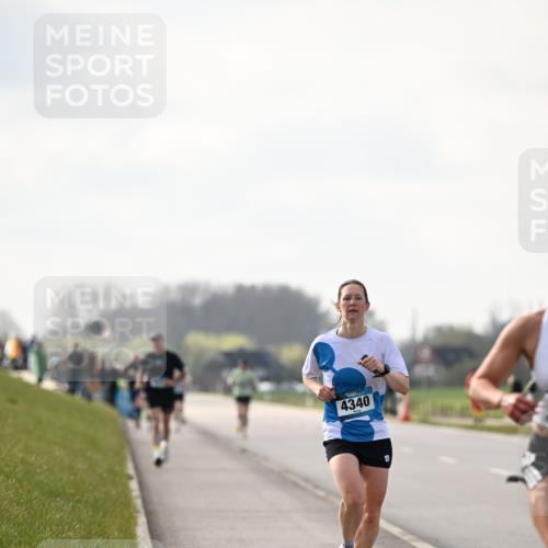 12.04.2026 - 45. Internationalen Wilhelmsburger Insellauf Dr. Thomas Lammeyer http://msf.ph/oto/9440994 12.04.2026 10:06:38 Laufen 4340 meine-sportfotos.de