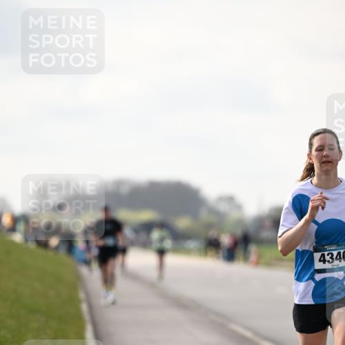 12.04.2026 - 45. Internationalen Wilhelmsburger Insellauf Dr. Thomas Lammeyer http://msf.ph/oto/9441012 12.04.2026 10:06:40 Laufen 4340 meine-sportfotos.de