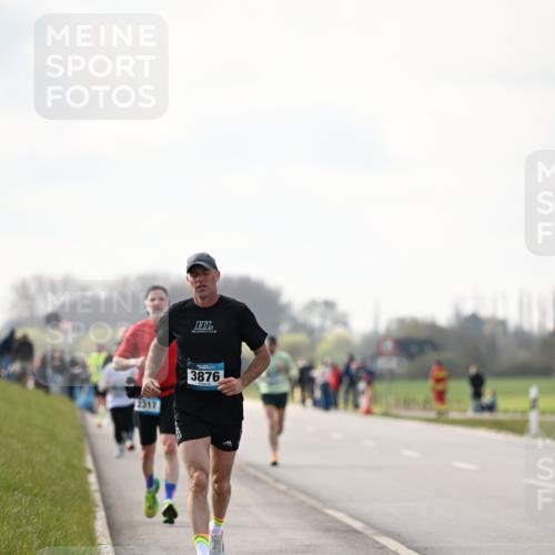12.04.2026 - 45. Internationalen Wilhelmsburger Insellauf Dr. Thomas Lammeyer http://msf.ph/oto/9441022 12.04.2026 10:06:47 Laufen 2317, 3876 meine-sportfotos.de