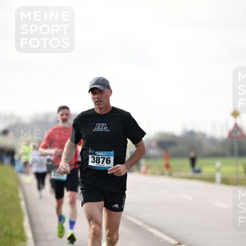 12.04.2026 - 45. Internationalen Wilhelmsburger Insellauf Dr. Thomas Lammeyer http://msf.ph/oto/9441038 12.04.2026 10:06:49 Laufen 3876 meine-sportfotos.de