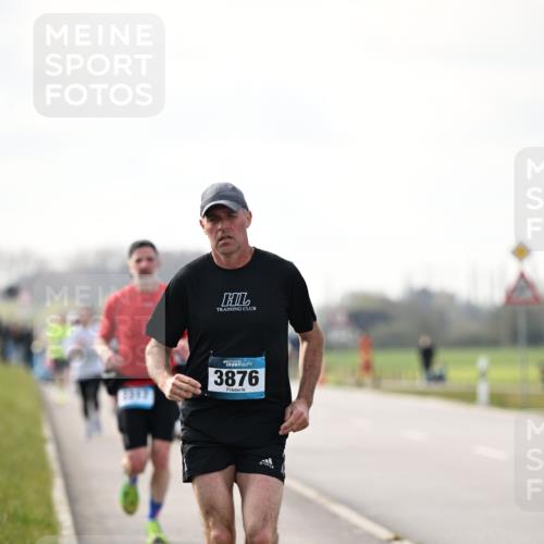 12.04.2026 - 45. Internationalen Wilhelmsburger Insellauf Dr. Thomas Lammeyer http://msf.ph/oto/9441039 12.04.2026 10:06:49 Laufen 2587, 3876 meine-sportfotos.de