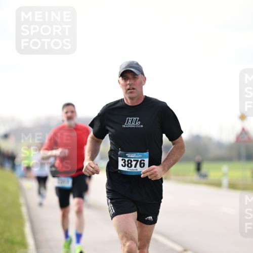 12.04.2026 - 45. Internationalen Wilhelmsburger Insellauf Dr. Thomas Lammeyer http://msf.ph/oto/9441043 12.04.2026 10:06:50 Laufen 3876 meine-sportfotos.de