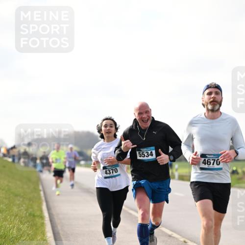 12.04.2026 - 45. Internationalen Wilhelmsburger Insellauf Dr. Thomas Lammeyer http://msf.ph/oto/9441083 12.04.2026 10:06:59 Laufen 4370, 5534, 4670 meine-sportfotos.de