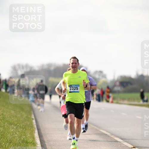 12.04.2026 - 45. Internationalen Wilhelmsburger Insellauf Dr. Thomas Lammeyer http://msf.ph/oto/9441103 12.04.2026 10:07:05 Laufen 3, 2325 meine-sportfotos.de