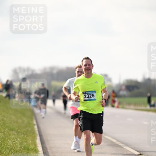 12.04.2026 - 45. Internationalen Wilhelmsburger Insellauf Dr. Thomas Lammeyer http://msf.ph/oto/9441109 12.04.2026 10:07:06 Laufen 2325 meine-sportfotos.de
