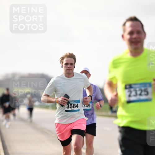 12.04.2026 - 45. Internationalen Wilhelmsburger Insellauf Dr. Thomas Lammeyer http://msf.ph/oto/9441124 12.04.2026 10:07:08 Laufen 3584, 749, 2325 meine-sportfotos.de