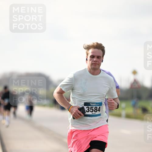 12.04.2026 - 45. Internationalen Wilhelmsburger Insellauf Dr. Thomas Lammeyer http://msf.ph/oto/9441131 12.04.2026 10:07:09 Laufen 3584 meine-sportfotos.de