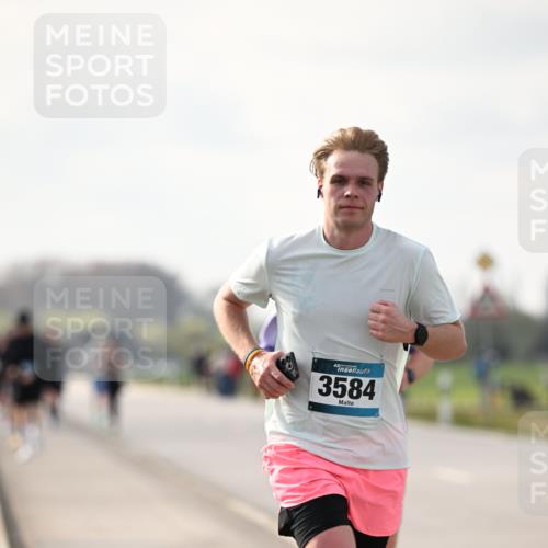 12.04.2026 - 45. Internationalen Wilhelmsburger Insellauf Dr. Thomas Lammeyer http://msf.ph/oto/9441132 12.04.2026 10:07:09 Laufen 45, 3584 meine-sportfotos.de