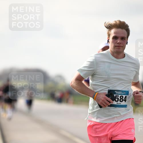 12.04.2026 - 45. Internationalen Wilhelmsburger Insellauf Dr. Thomas Lammeyer http://msf.ph/oto/9441136 12.04.2026 10:07:10 Laufen 45, 584 meine-sportfotos.de