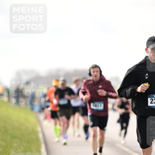 12.04.2026 - 45. Internationalen Wilhelmsburger Insellauf Dr. Thomas Lammeyer http://msf.ph/oto/9441165 12.04.2026 10:07:19 Laufen 7411, 23 meine-sportfotos.de